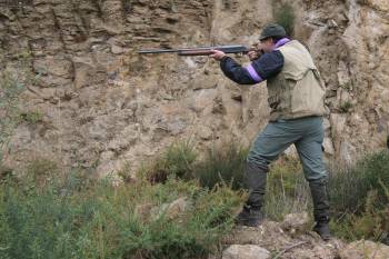 La Xunta adelanta un día el inicio de la época de caza menor para evitar la abstención el 21-O